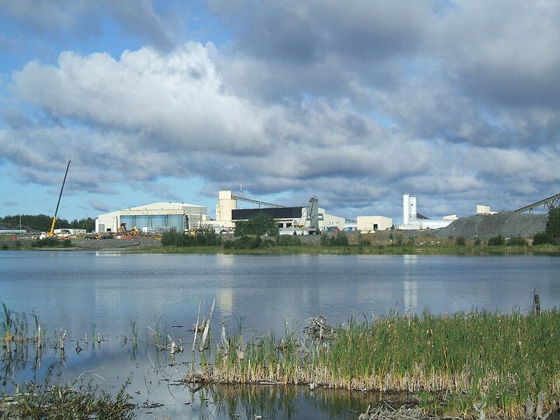 The mill, surface shops and exploration shaft of the Musselwhite gold mine in Ontario, 2011